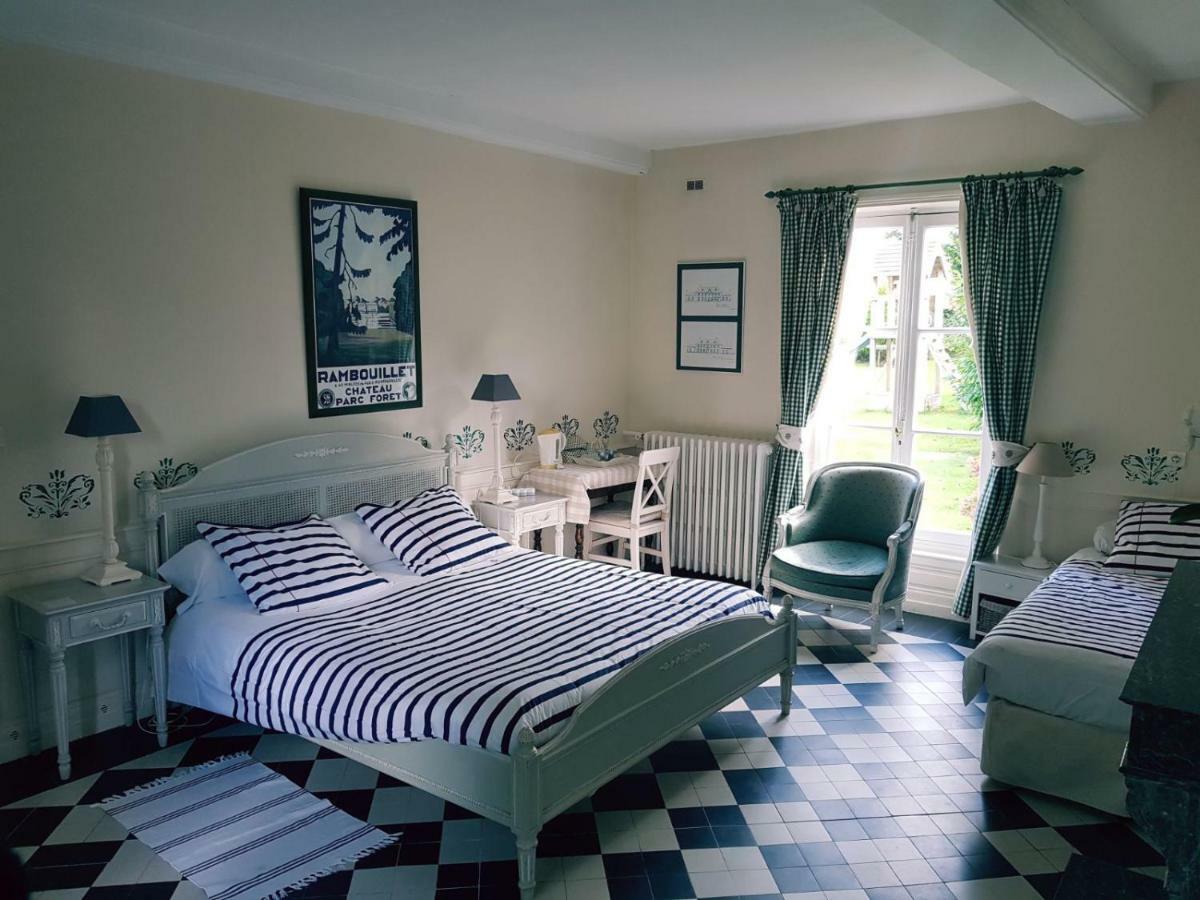 Bed and Breakfast Manoir De L'As De Trefle Isneauville Exterior foto
